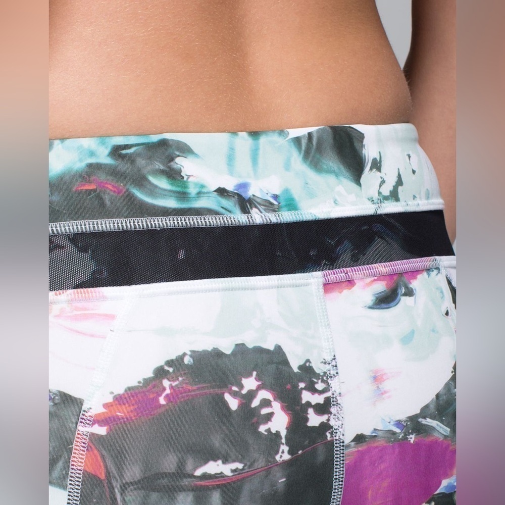 LULULEMON Inspire Tight II Full-On Luxtreme (Mesh) Pigment Wave Multi / Black. - Picture 9 of 10